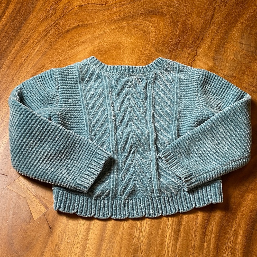 Tommy Bahama very soft green/white Cable Knit Kids Sweater